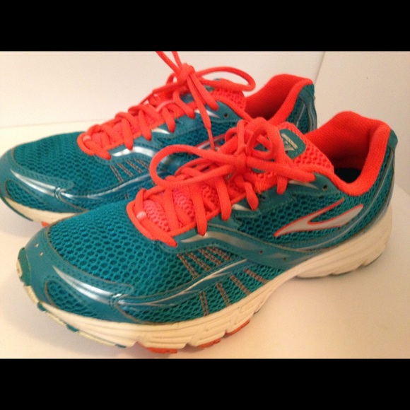 teal brooks shoes